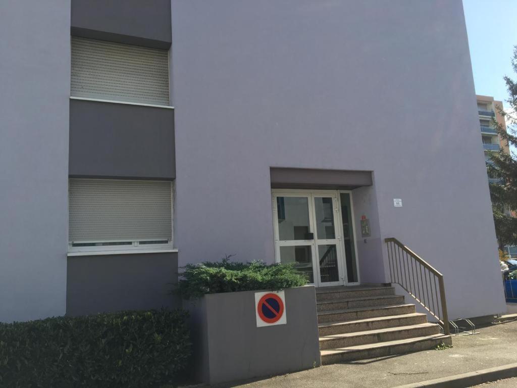 Studios Lora Rm 860 Saint-Louis  Exterior photo